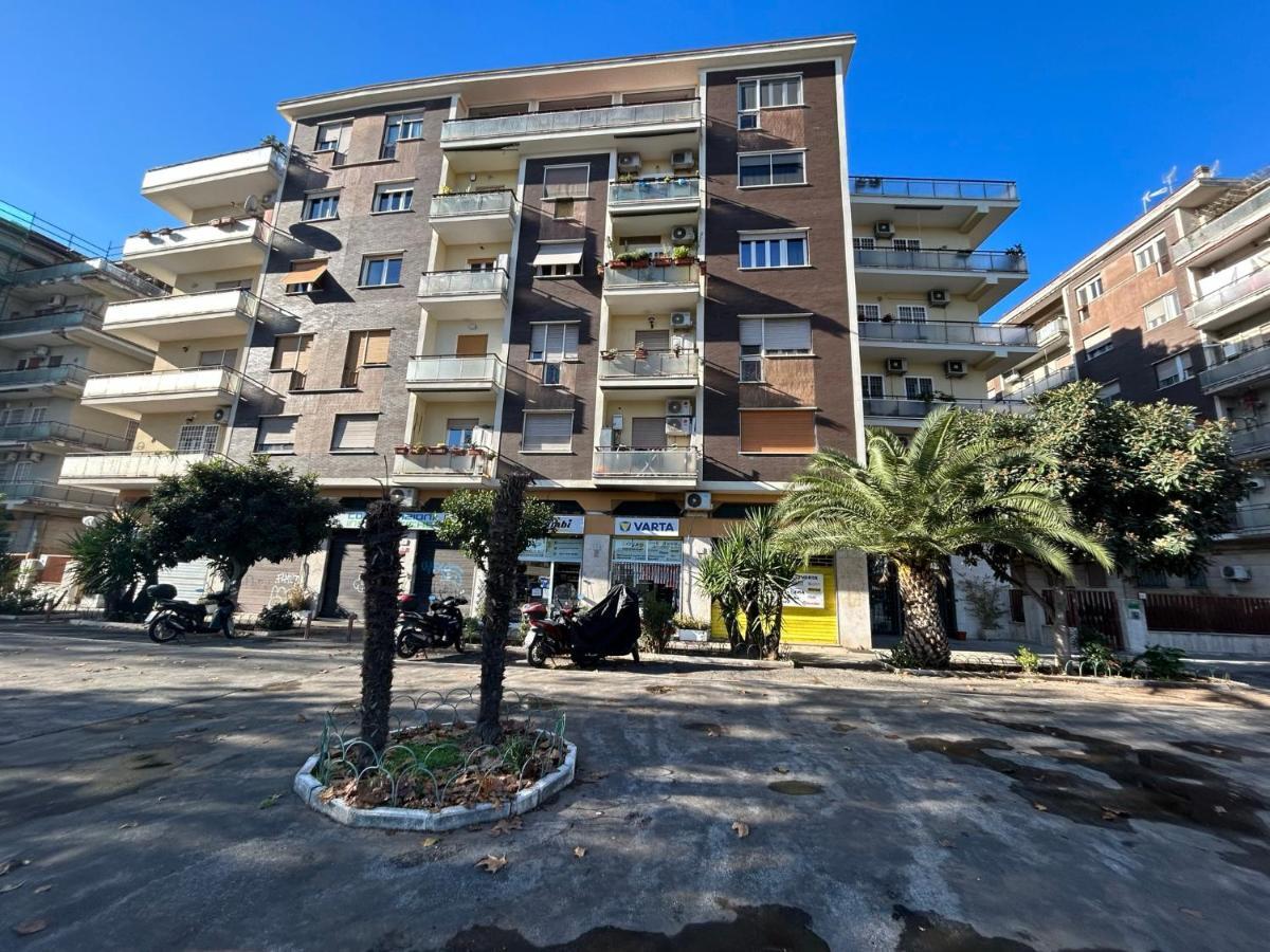 Lungotevere Bed&Bike Rom Exterior foto